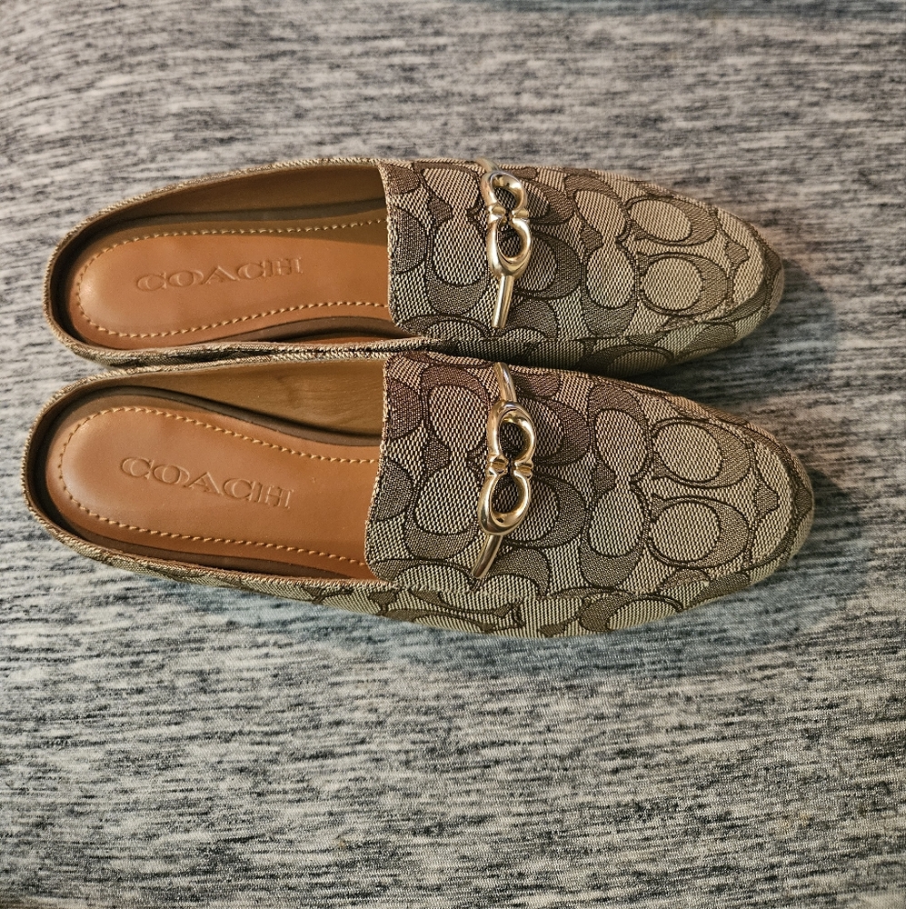 Coach shoes - Picture 2 of 5